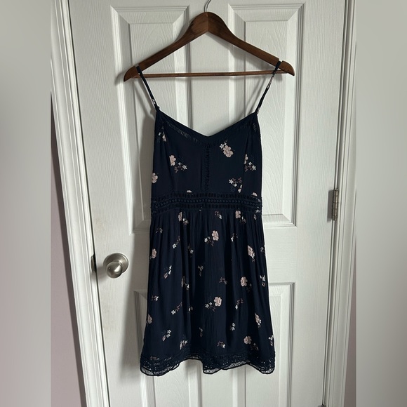 Abercrombie & Fitch Dresses & Skirts - Abercrombie and Fitch Navy Blue Mini Dress with Floral